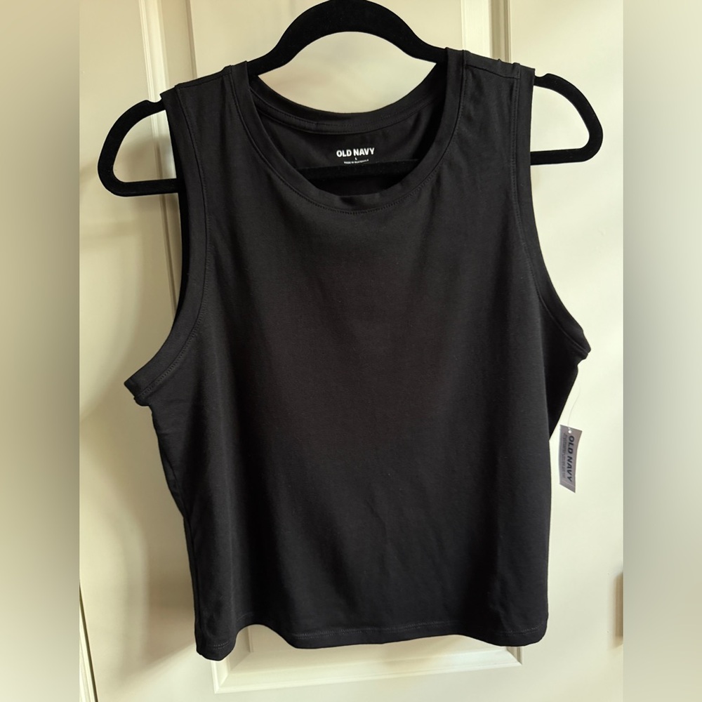 Old Navy Cropped Muscle Tee
